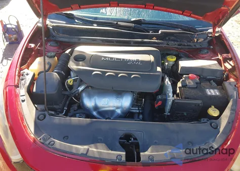 2014 Dodge Dart Gt z USA, uszkodzony, nr VIN 1C3CDFEB4ED914545